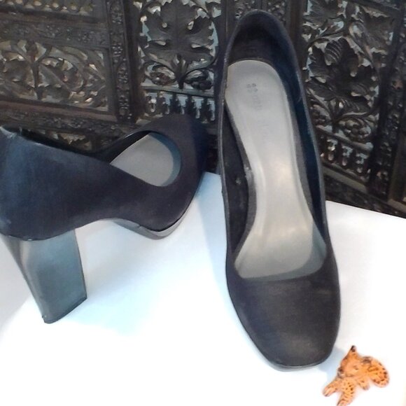 Women's Naturalizer Black Pumps Size 10 - Picture 2 of 8